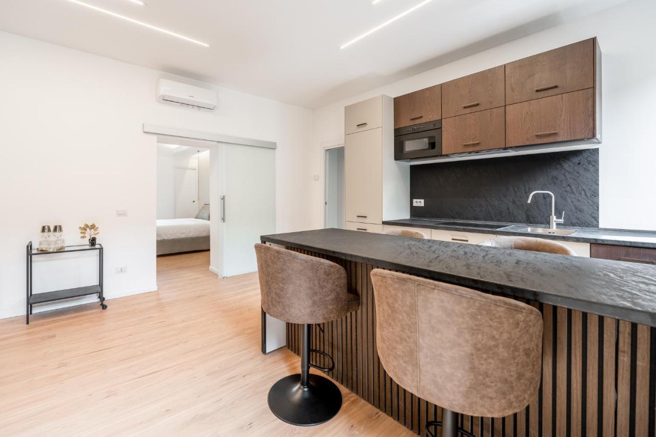 Bilocale Moderno - City Center Μιλάνο Εξωτερικό φωτογραφία
