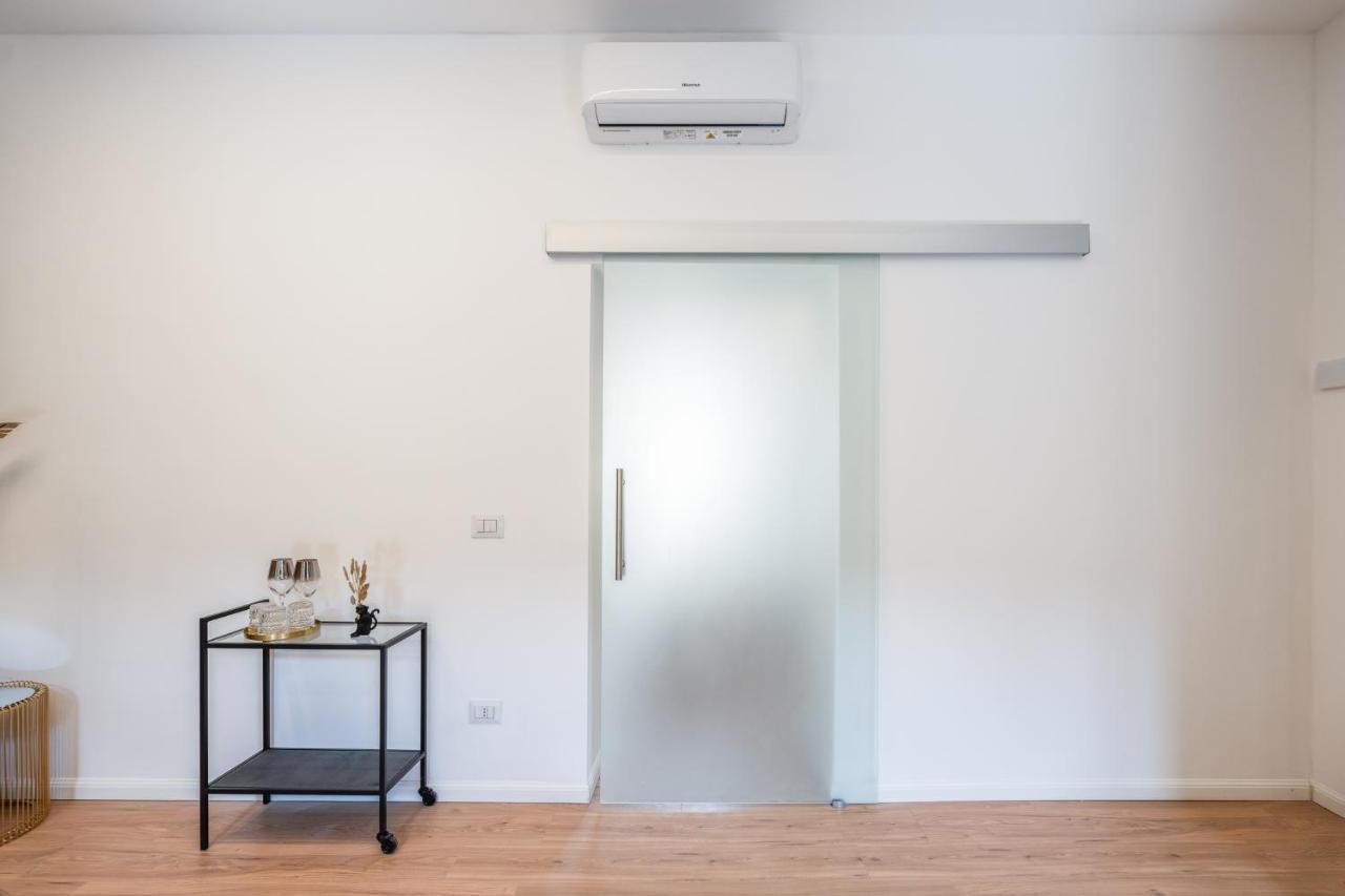 Bilocale Moderno - City Center Μιλάνο Εξωτερικό φωτογραφία