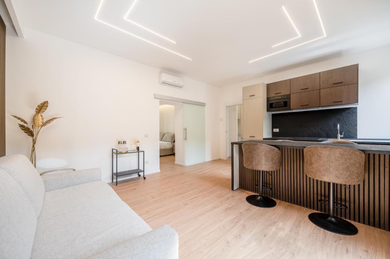Bilocale Moderno - City Center Μιλάνο Εξωτερικό φωτογραφία